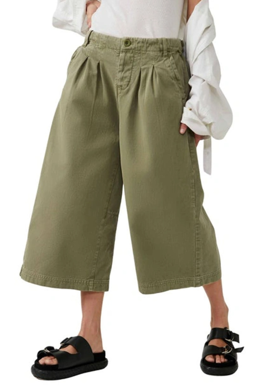 FREE PEOPLE Pants 6 S Hard Rain Gaucho Cropped Wide Leg Pleated Twill Green
